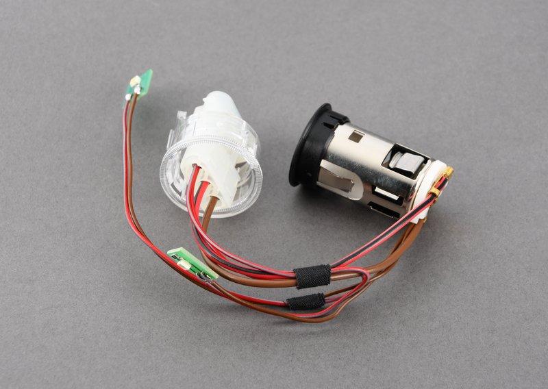 Гнездо прикуривателя со светодиодом