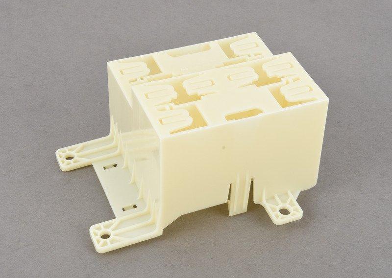 Держатель ЭБУ в багажнике