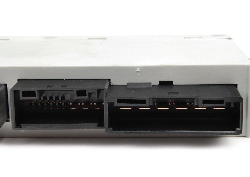 Блок управления в двери пер.пассажира