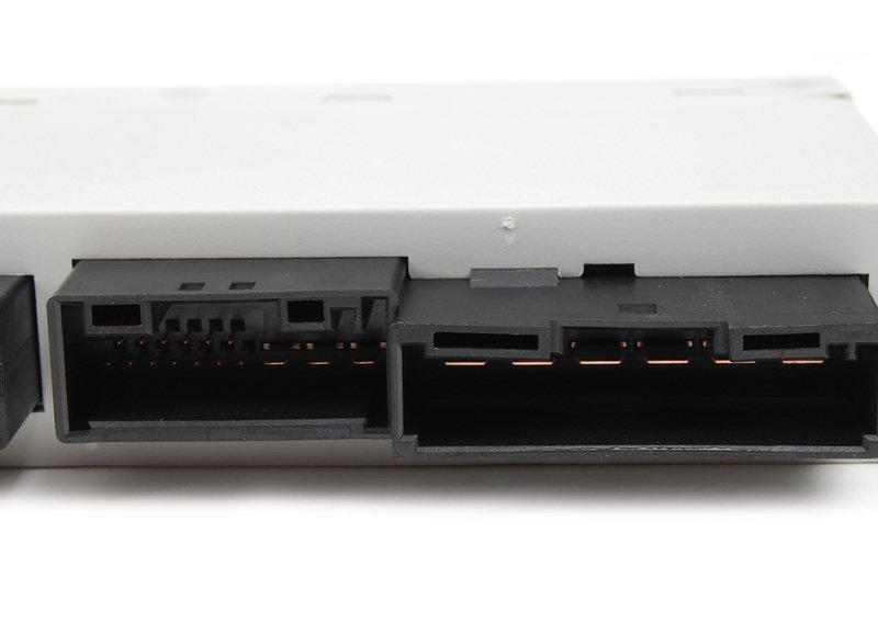 Блок управления в двери водителя