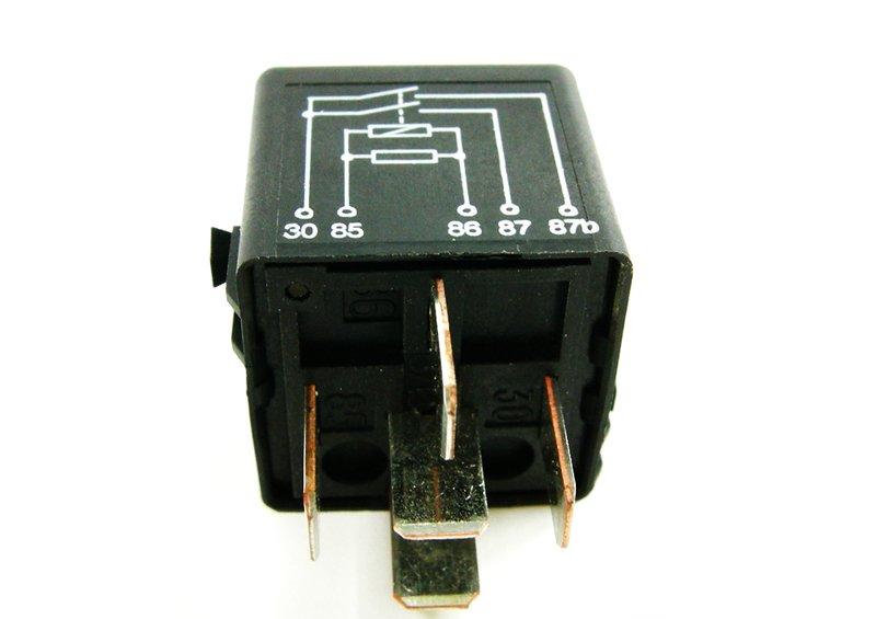 Реле со сдв.замкающим контактом Schwarz