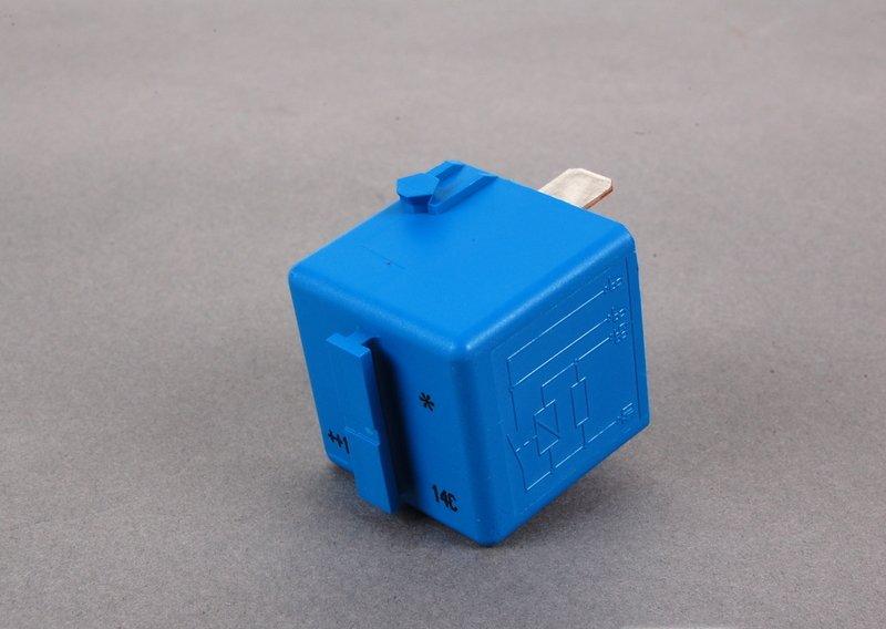 Реле с замыкающим контактом Himmelblau