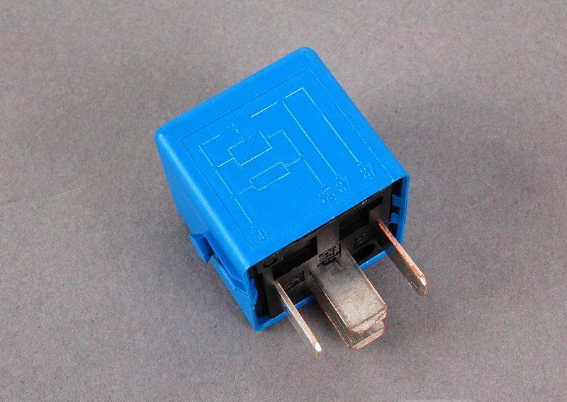 Реле с замыкающим контактом Himmelblau
