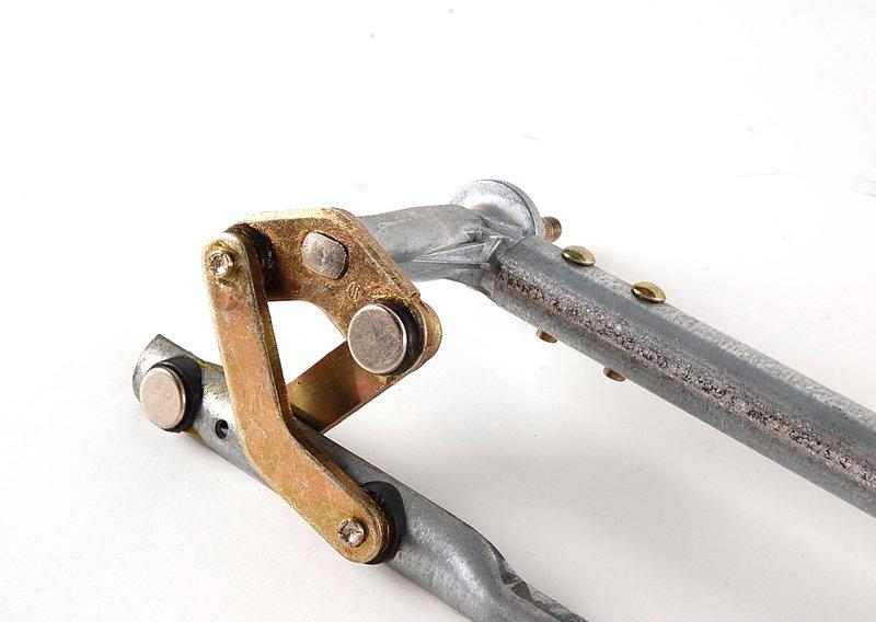 Рычажный механизм стеклоочистителя