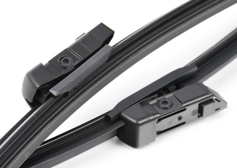 U25 Комплект передних щеток стеклоочистителя