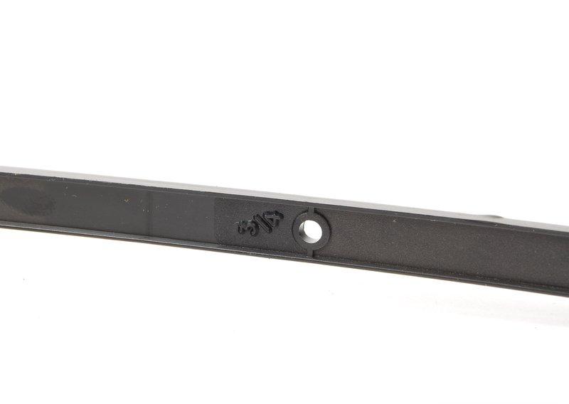 Крышка бачка системы омывателей фар