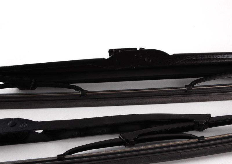 Комплект щеток стеклоочистителя