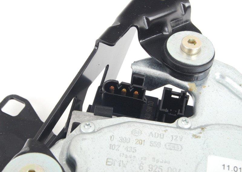 Э/двигатель стеклоочист.заднего стекла