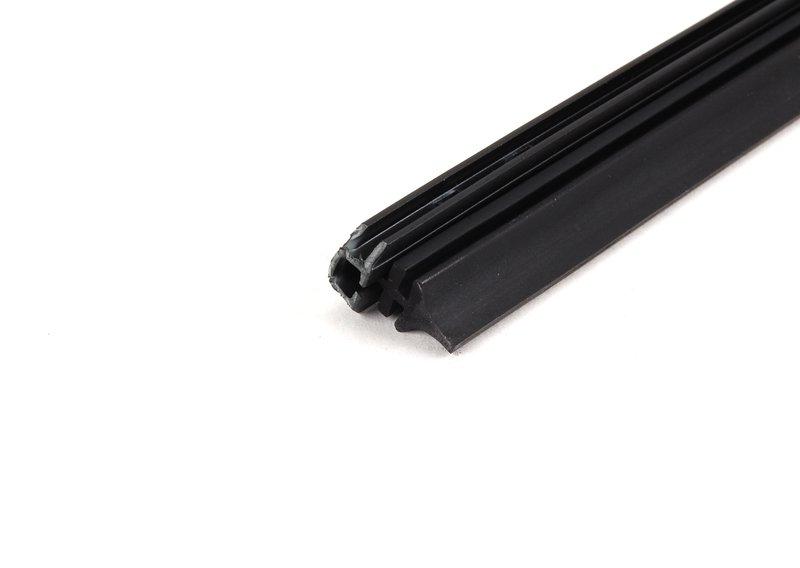 Резиновый элемент щетки стелоочистителя