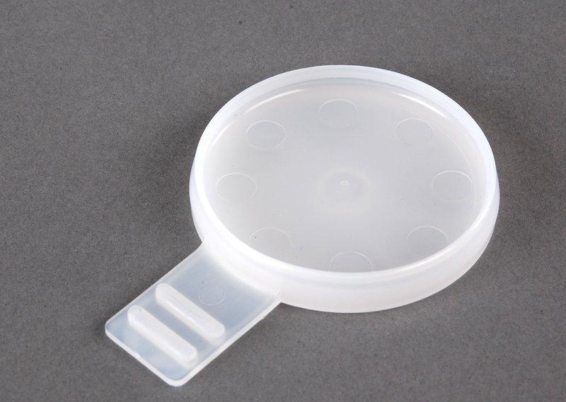 Крышка бачка стеклоомывателя