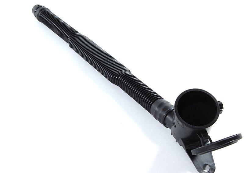 Наливной канал бачка стеклоомывателя