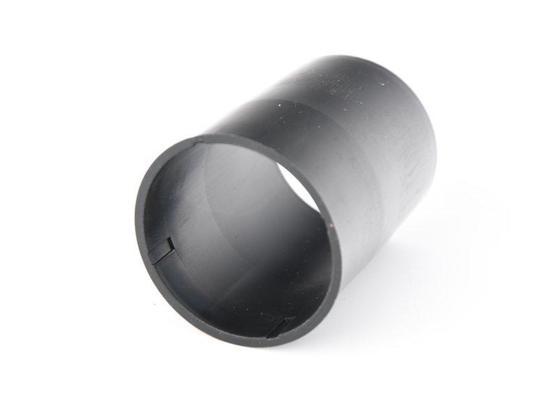 Труба наливной горловины пластмассовая