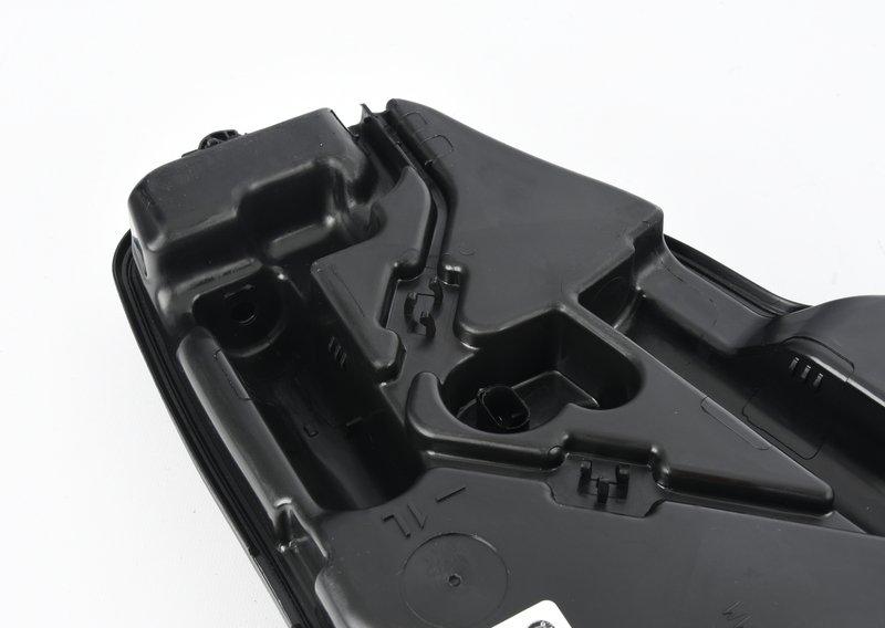 Бачок стеклоомывателя  G01 / G08 / G02 / M F97 / M F98