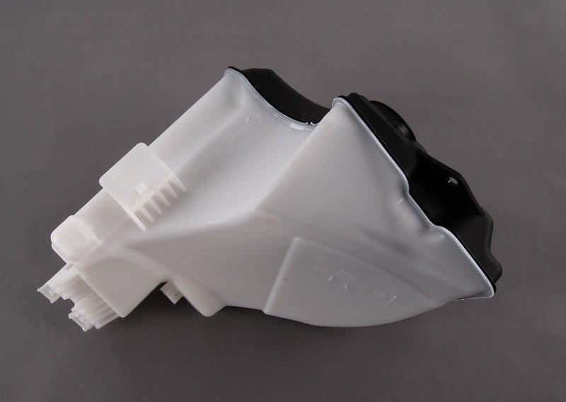 Бачок системы омывателей фар