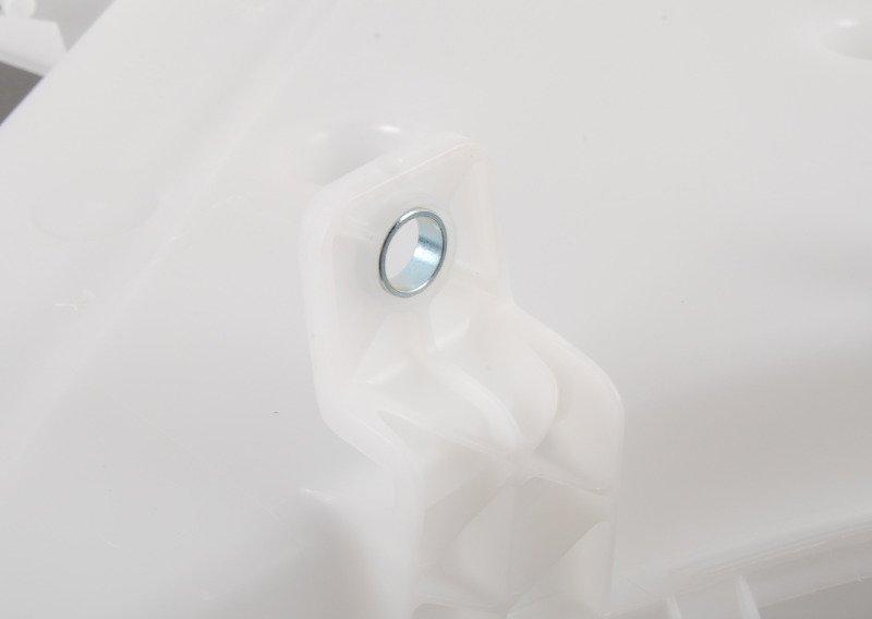 Бачок системы омывателей фар