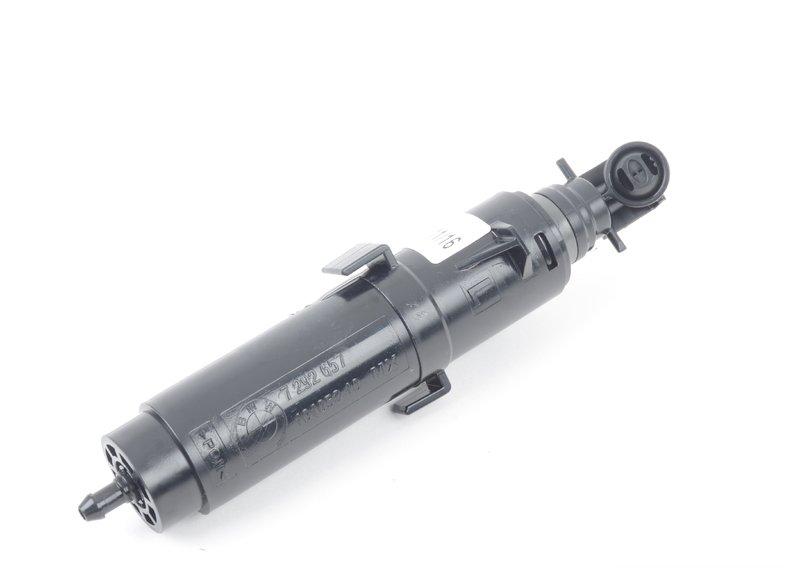 F15 форсунка омывателя левая