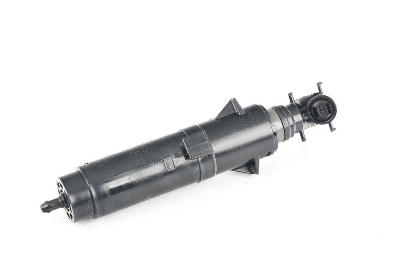 F15 форсунка омывателя правая