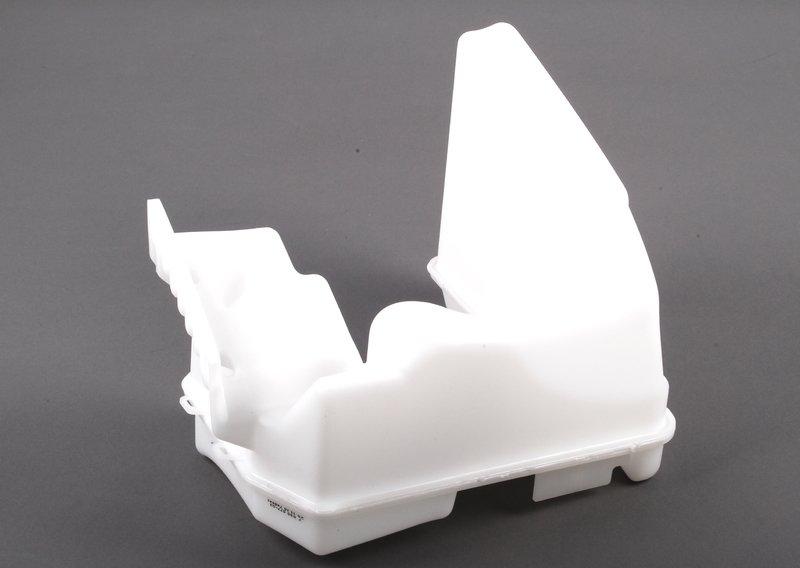 Бачок системы омывателей фар