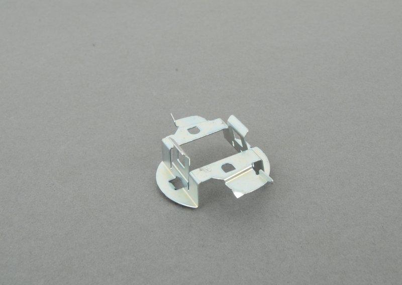 Фиксирующая пружина лампы H7