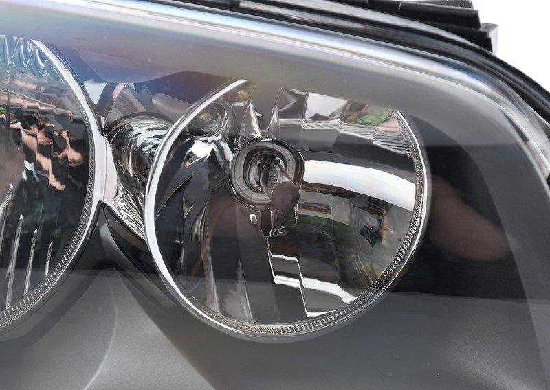 E81/87 фара левая галоген