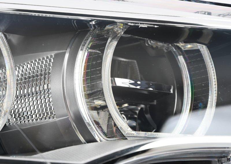 Светодиодная фара П