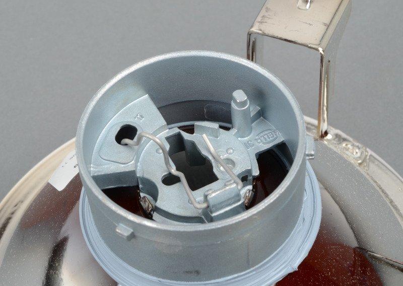 E34/E32 стекло фары дальнего света левое