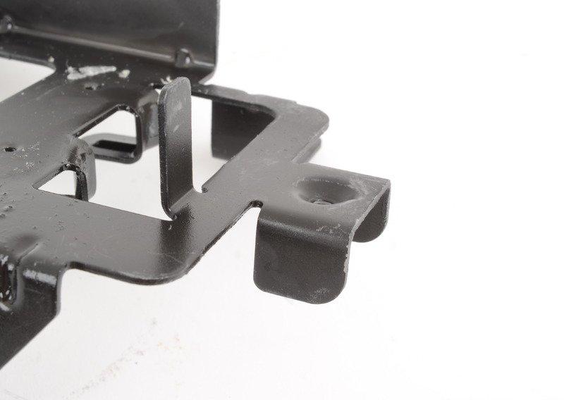 Кронштейн ЭБУ ксеноновой фары Л