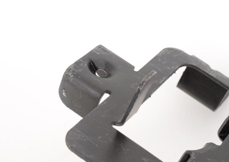 Кронштейн ЭБУ ксеноновой фары П