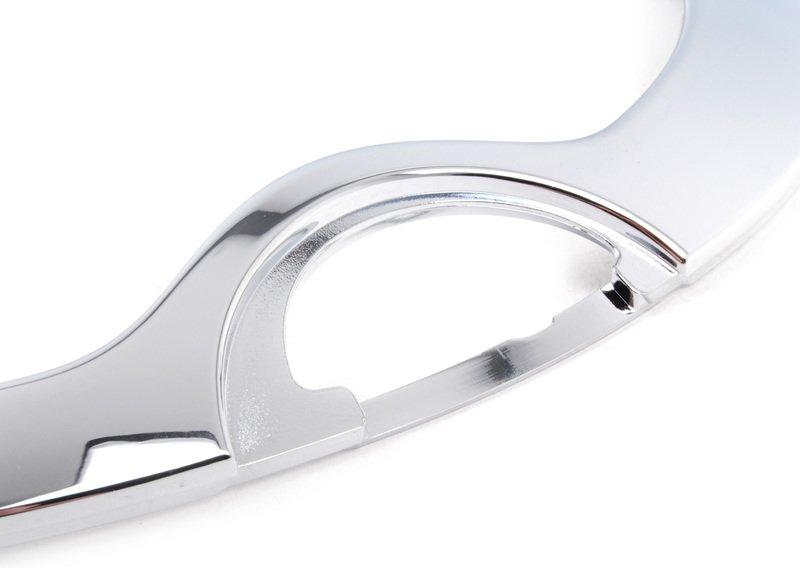 Хромированное кольцо правой фары