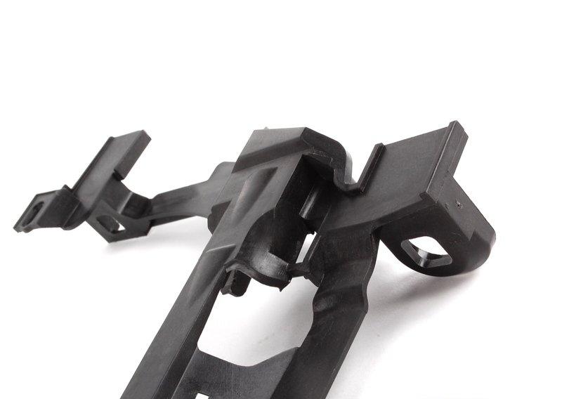 Кронштейн фары П