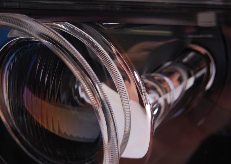 Ксеноновая фара AHL Л