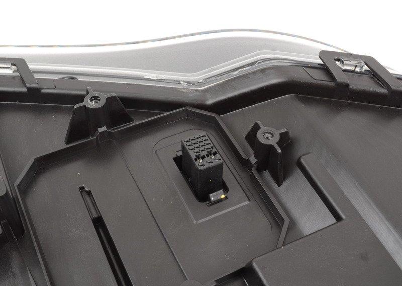 Биксеноновая фара AHL Л