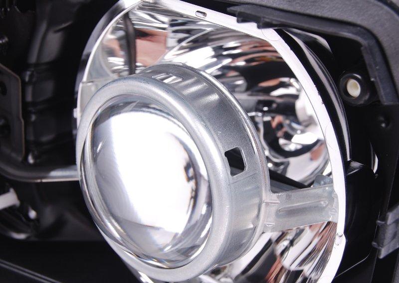 Корпус фары с оптическим элементом Л