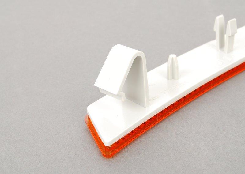 Отражатель боков. габаритного фонаря Л