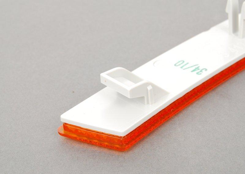 Отражатель боков. габаритного фонаря П