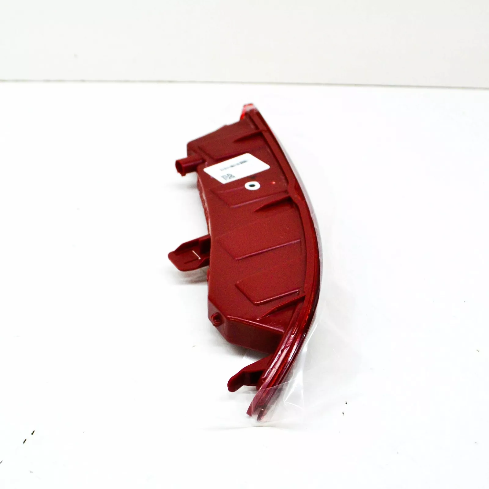 G02N/G06 задний левый отражатель