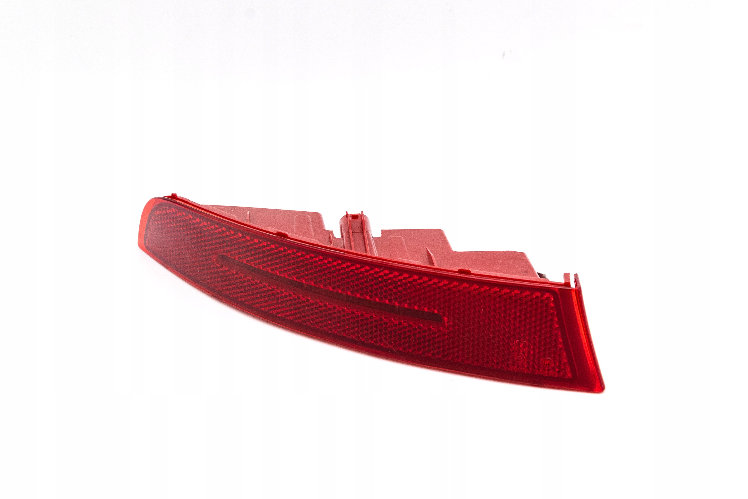 G05 отражатель задний левый