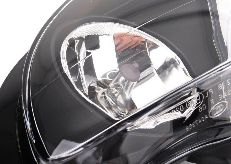 E90N ПТФ левая