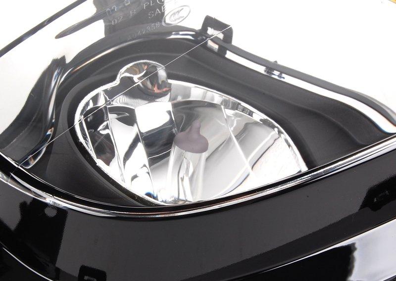 E90N ПТФ правая