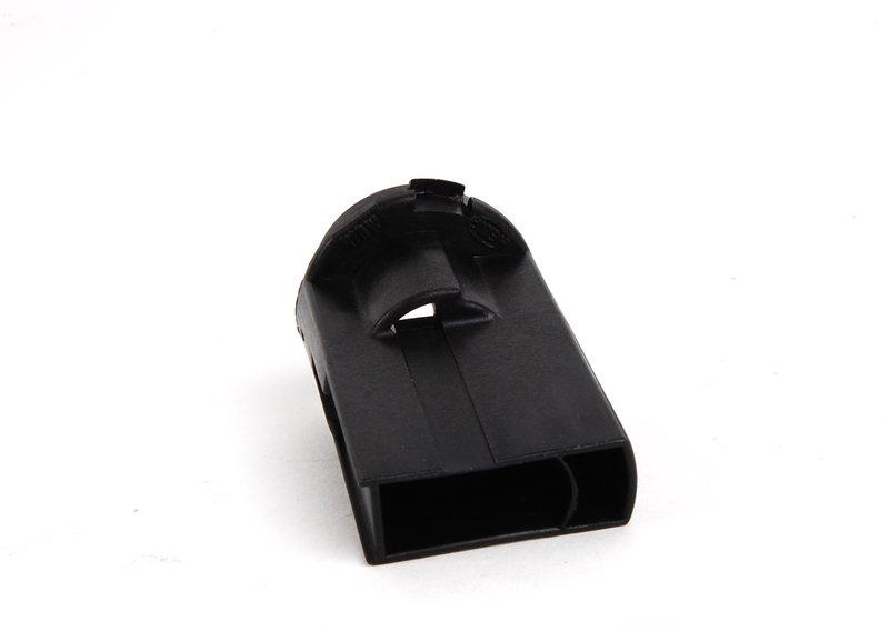 E34/E31 патрон лампы заднего фонаря