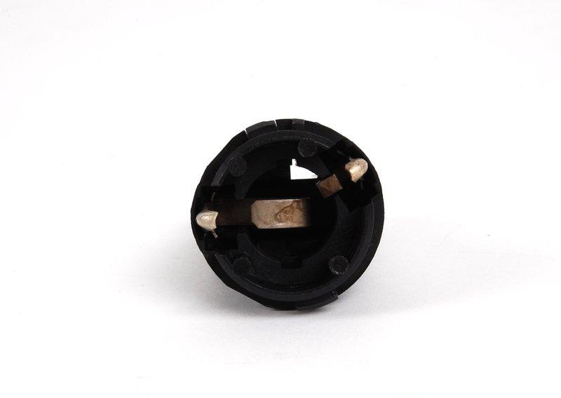 E34/E31 патрон лампы заднего фонаря