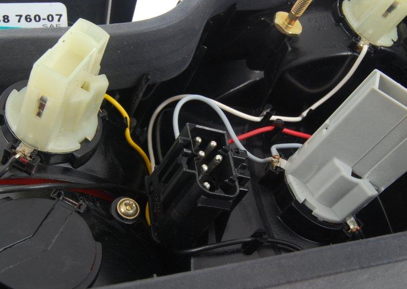 Блок задних фонарей Л, указ.повор.белый