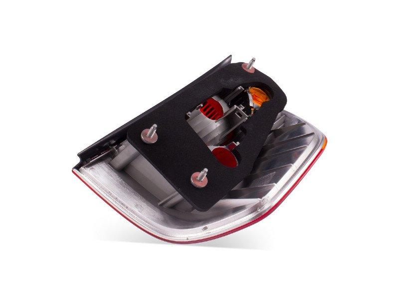 Блок задних фонарей на крыле Л