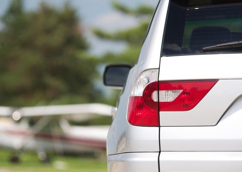 Блок задних фонарей на багажной двери Л