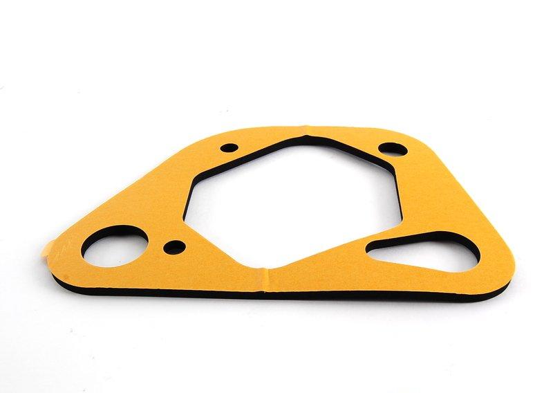 E39 Уплотнитель блока задних фонарей П