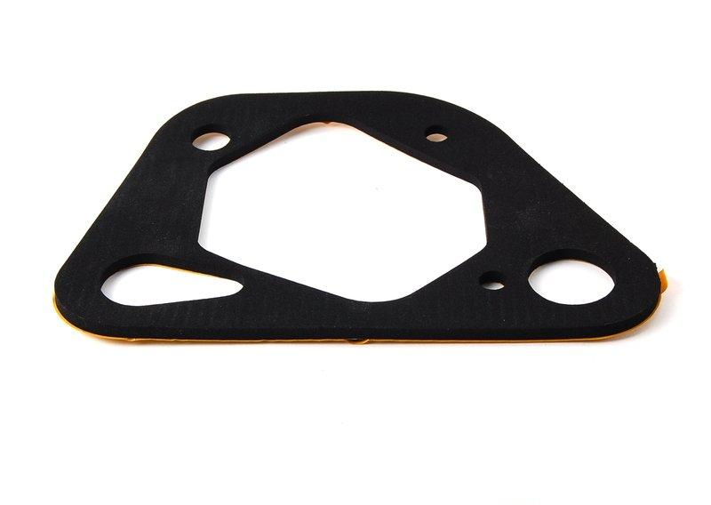 E39 Уплотнитель блока задних фонарей П