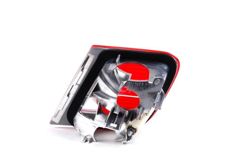 Блок задних фонарей на багажной двери Л