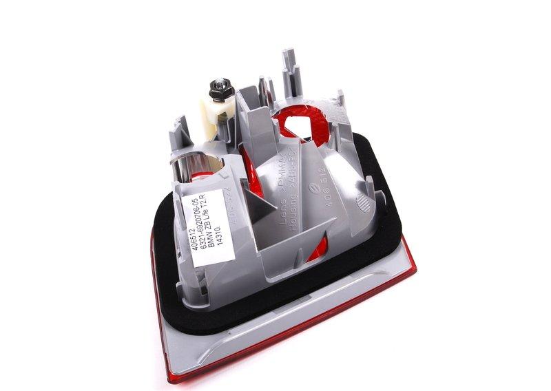 Блок задних фонарей на багажной двери П