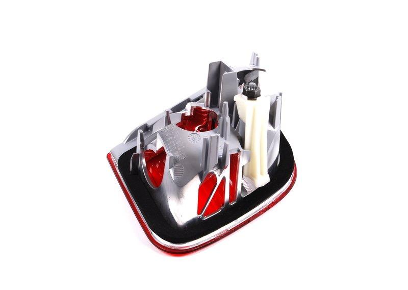 Блок задних фонарей на багажной двери П