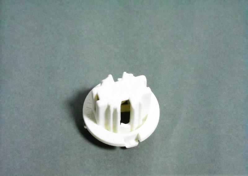 Патрон лампы   E65 / E66 / E67 /  E83 / E53 / E70